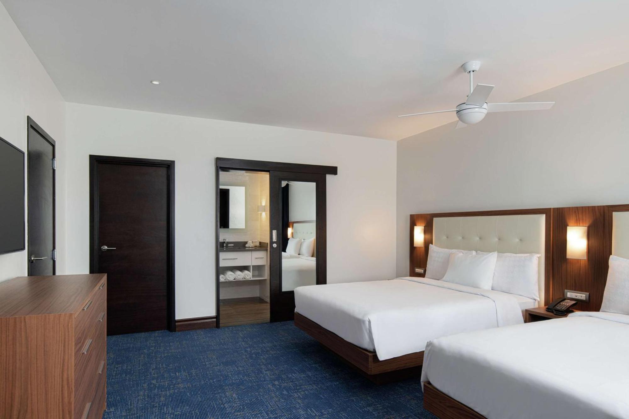 Homewood Suites By Hilton Santo Domingo Bagian luar foto