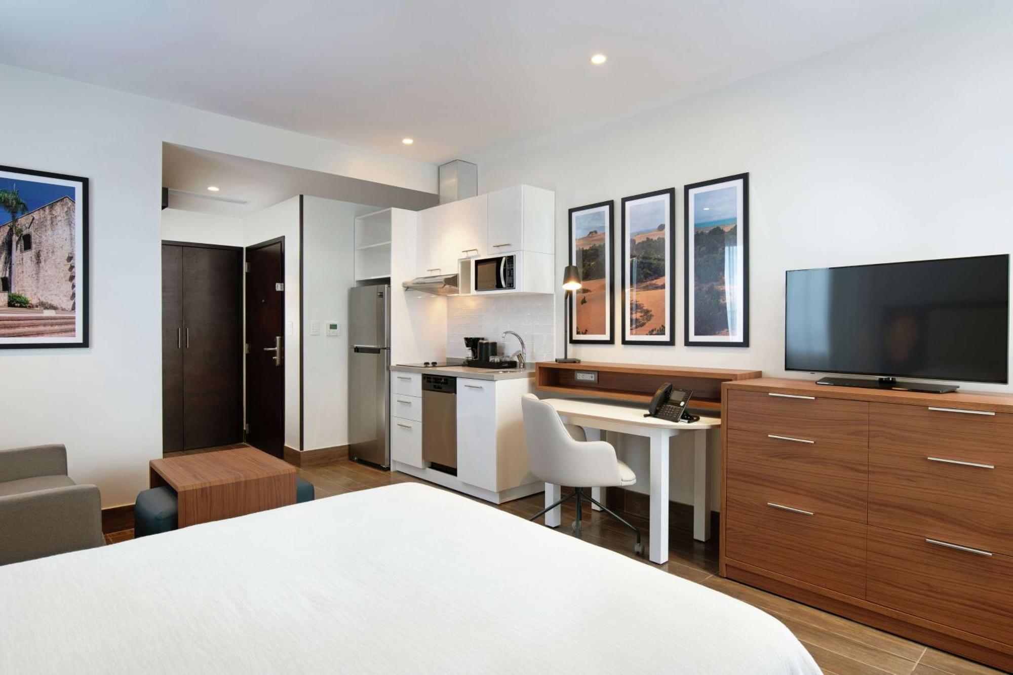 Homewood Suites By Hilton Santo Domingo Bagian luar foto