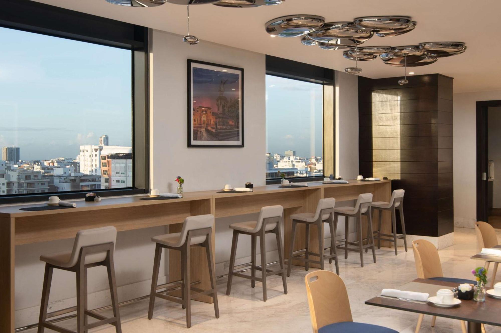 Homewood Suites By Hilton Santo Domingo Bagian luar foto