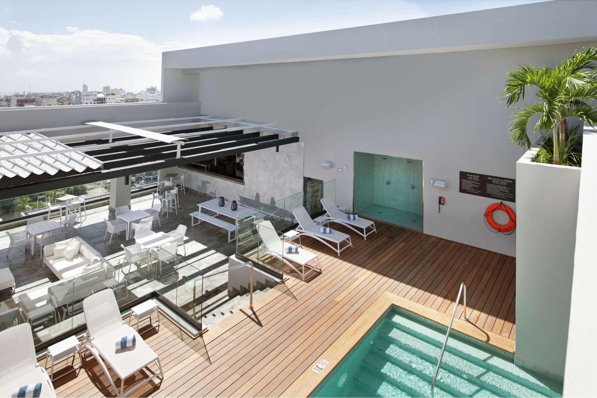 Homewood Suites By Hilton Santo Domingo Bagian luar foto