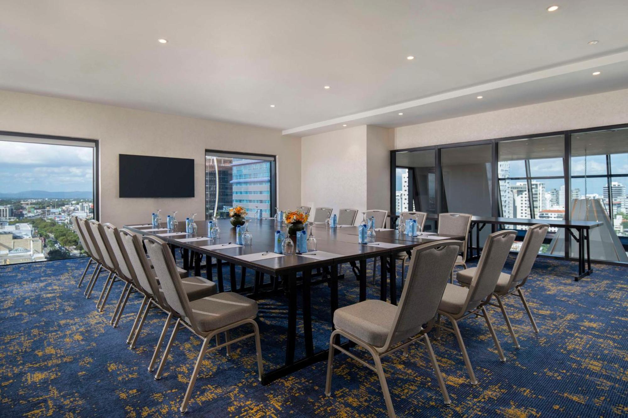 Homewood Suites By Hilton Santo Domingo Bagian luar foto