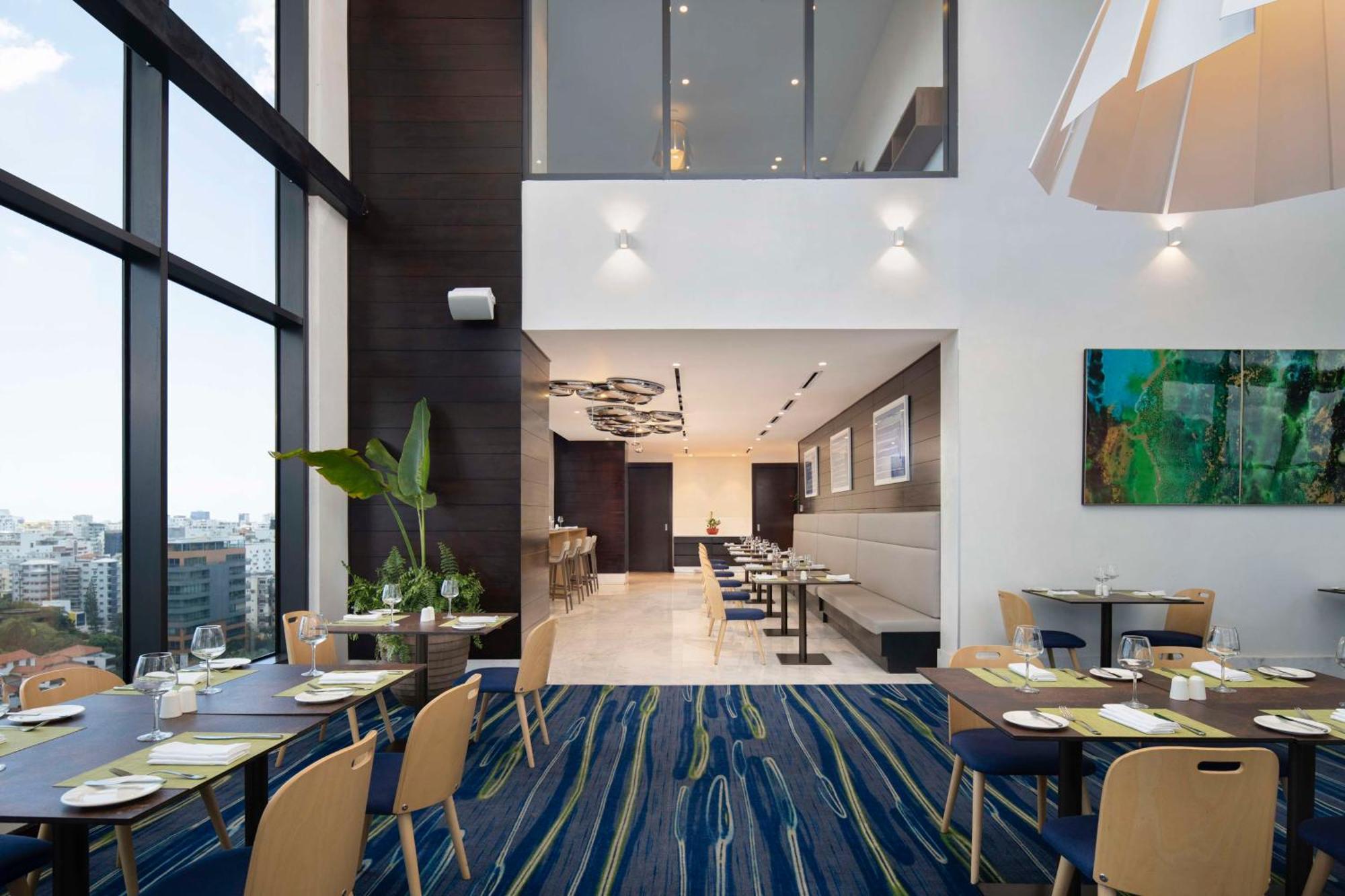 Homewood Suites By Hilton Santo Domingo Bagian luar foto